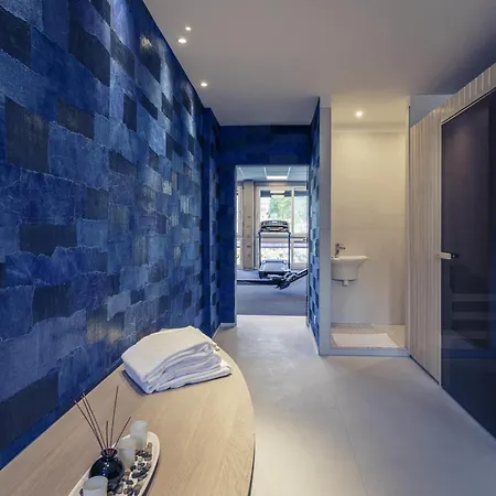 Mercure Centre Hotell 4*