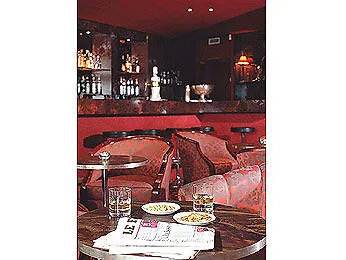 Mercure Centre Hotell 4*