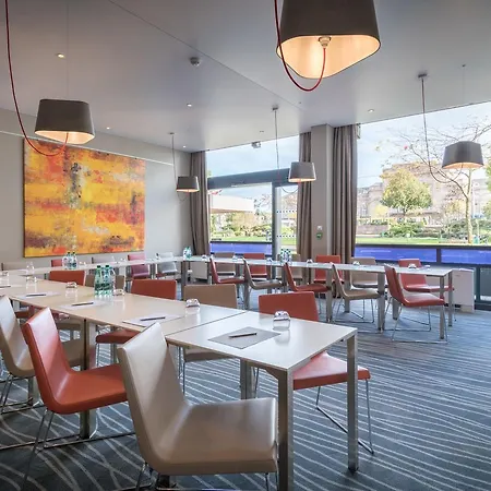 Mercure Centre 4*