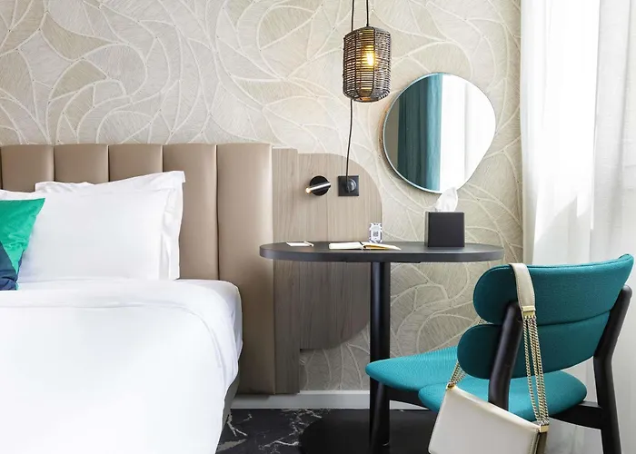 머큐어 센터 호텔 4*